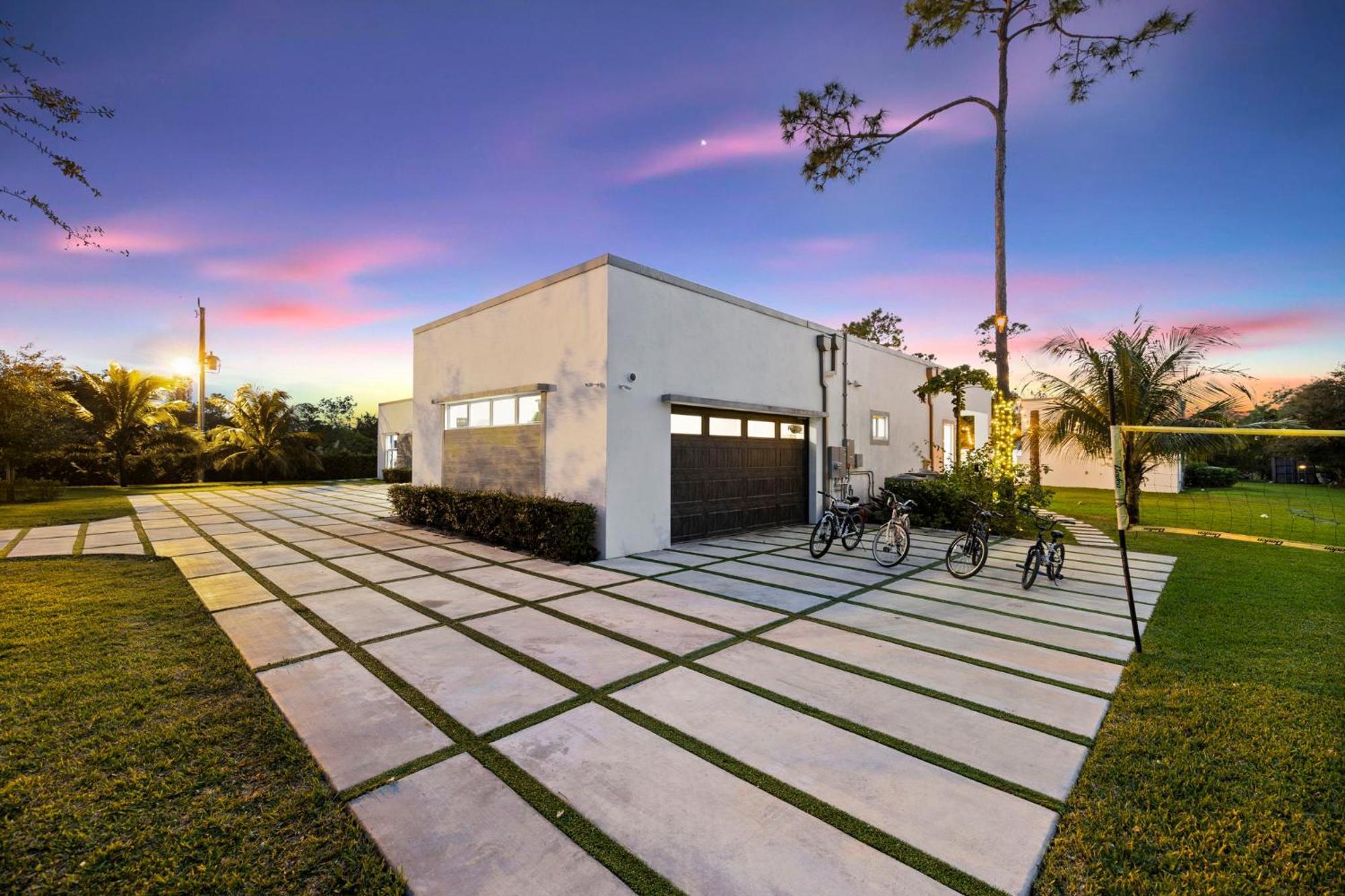 Ideal For Families The White House Of Miami Close To Miami Beaches And The Keys West Princeton Eksteriør billede