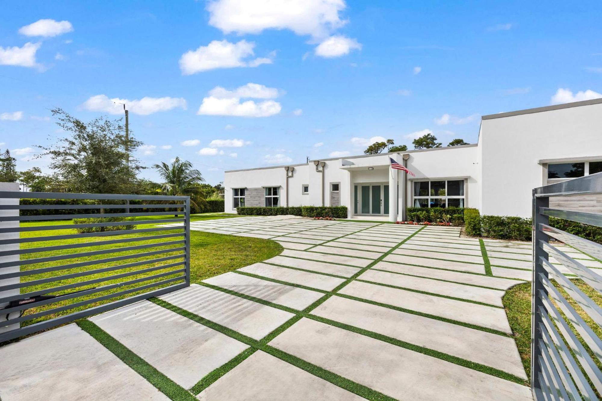 Ideal For Families The White House Of Miami Close To Miami Beaches And The Keys West Princeton Eksteriør billede