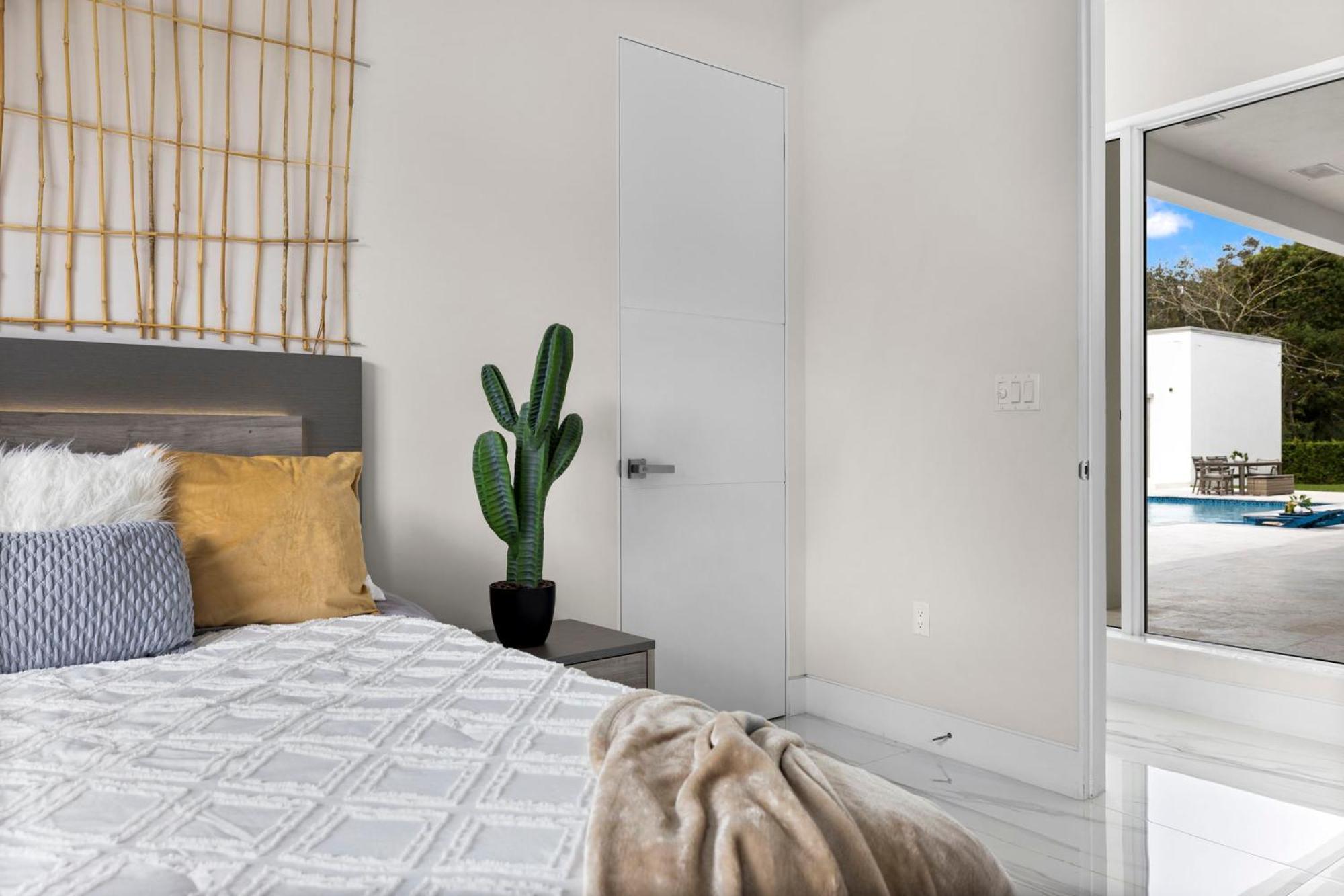 Ideal For Families The White House Of Miami Close To Miami Beaches And The Keys West Princeton Eksteriør billede
